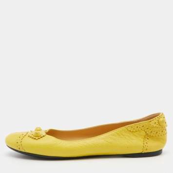مملوكة مسبقًا Balenciaga Curry Leather Arena Studded Ballet Flats Size 38.5
