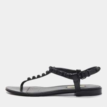 مملوكة مسبقًا Balenciaga Black Leather Studded Arena Flat Sandals Size 36