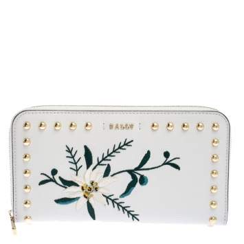 Pre Owned Bally Cream Leather Studded Embroidered Zip Around Wallet