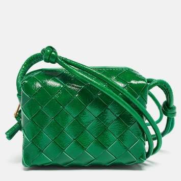 Pre Owned Bottega Veneta Green Intrecciato Patent Leather Candy Loop Crossbody Bag