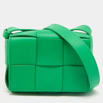 Pre Owned Bottega Veneta Green Intrecciato Leather Mini Candy Cassette Crossbody Bag