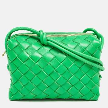 Pre Owned Bottega Veneta Green Intrecciato Leather Mini Loop Camera Crossbody Bag