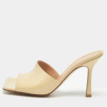 Pre Owned Bottega Veneta Yellow  Patent Stretch Sandals Size 37