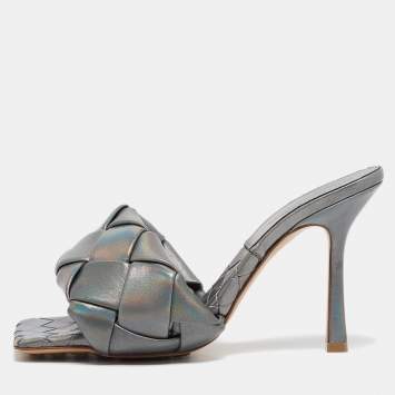 Pre Owned Bottega Veneta Metallic Grey Quilted Leather Lido Slide Sandals Size 38
