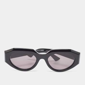 Pre Owned Bottega Veneta Black BV1031S Oval Sunglasses