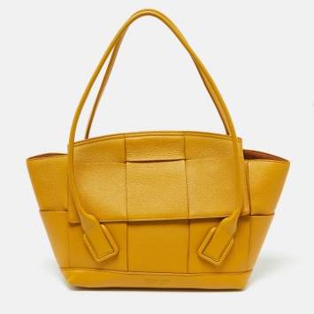 Pre Owned Bottega Veneta Yellow Leather Maxi Intrecciato Arco 33 Bag
