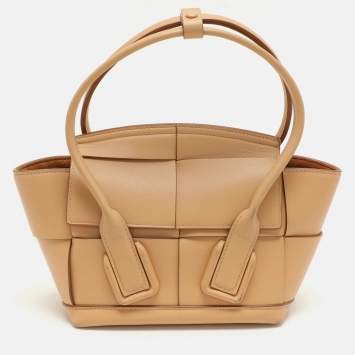 Pre Owned Bottega Veneta Beige Leather Mini Arco Top Handle Bag