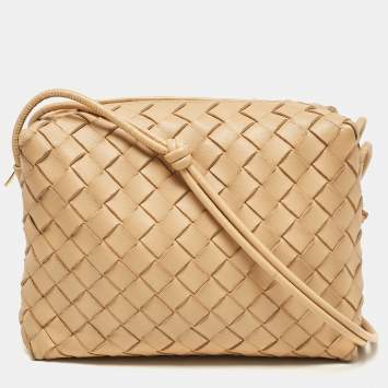 Pre Owned Bottega Veneta Beige Intrecciato Leather Small Loop Camera Bag