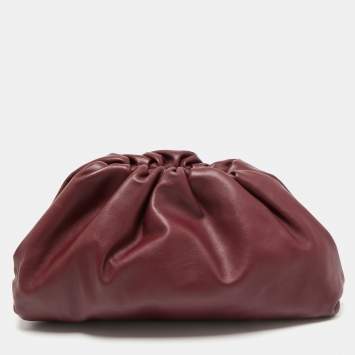 Pre Owned Bottega Veneta Burgundy Leather Leather Teen Pouch 