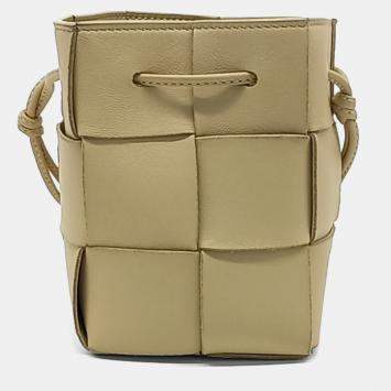 Pre Owned Bottega Veneta Beige Leather Cassette Mini Bucket Bag