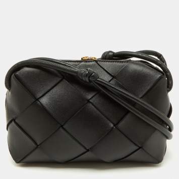 Pre Owned Bottega Veneta Black Leather Small Cassette Camera Bag