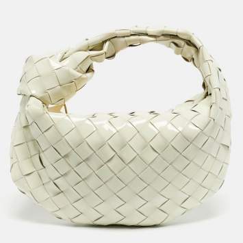 Pre Owned Bottega Veneta White Intrecciato Patent Leather Mini Jodie Hobo