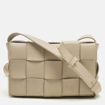 Pre Owned Bottega Veneta Beige Intrecciato Leather Cassette Shoulder Bag