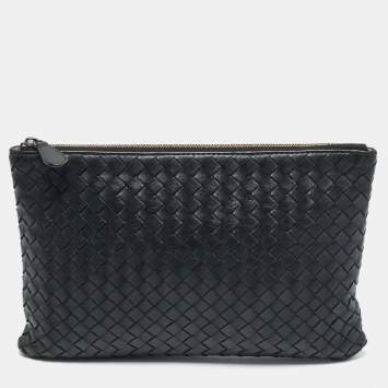 مملوكة مسبقًا Bottega Veneta Black Intrecciato Leather Zip Flat Clutch