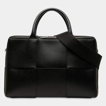 مملوكة مسبقًا Bottega Veneta Black Calfskin Maxi Intrecciato Arco Briefcase