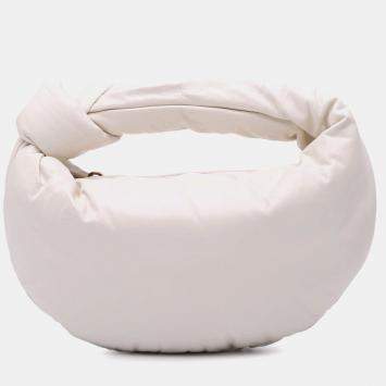 مملوكة مسبقًا Bottega Veneta White Mini Nappa Puffy Jodie