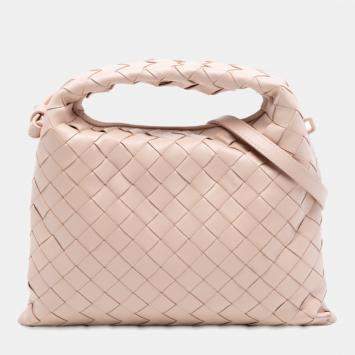 مملوكة مسبقًا Bottega Veneta Pink Mini Calfskin Intrecciato Hop Satchel