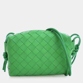 Pre Owned Bottega Veneta Green Mini Lambskin Intrecciato Loop Camera Bag