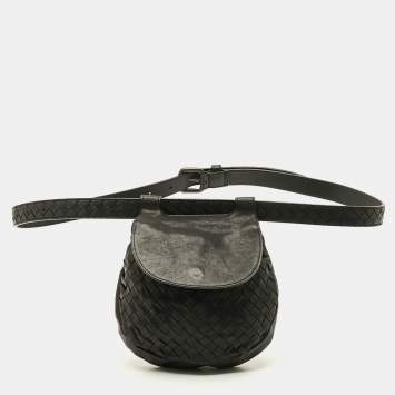 مملوكة مسبقًا Bottega Veneta Black Intrecciato Leather Belt Bag