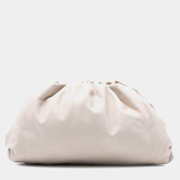 مملوكة مسبقًا Bottega Veneta White Lambskin The Pouch