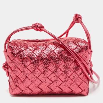 Pre Owned Bottega Veneta Red Intrecciato Foil Leather Mini Loop Camera Crossbody Bag