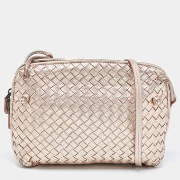 Pre Owned Bottega Veneta Metallic Rose Gold Intrecciato Leather Nodini Crossbody Bag