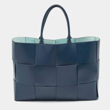 Pre Owned Bottega Veneta Deep Blue Intrecciato Leather Large Arco Tote