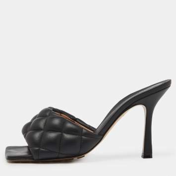 Pre Owned Bottega Veneta Black Quilted Leather Open Toe Slide Sandals Size 36.5