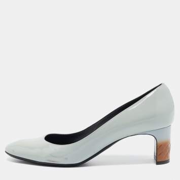 Pre Owned Bottega Veneta Grey Patent Round Toe Pumps Size 37.5