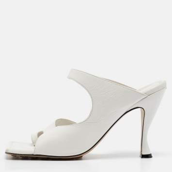 Pre Owned Bottega Veneta White Leather Square Toe Slide Sandals Size 40