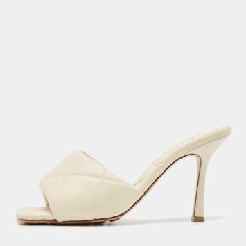 Pre Owned Bottega Veneta Cream Quilted Leather Lido Slide Sandals Size 38.5