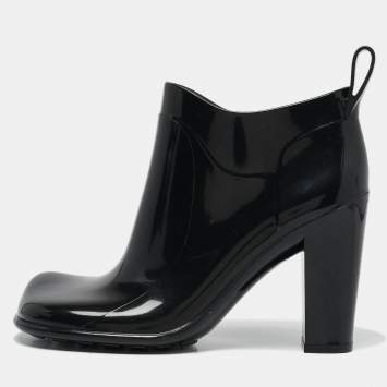 Pre Owned Bottega Veneta Black Rubber Ankle Boots Size 39