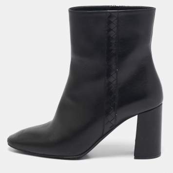 Pre Owned Bottega Veneta Black Leather Ankle Length Boots Size 39