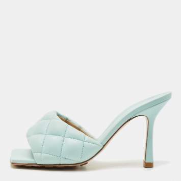 Pre Owned Bottega Veneta Light Blue Quilted Leather Lido Slide Sandals Size 35