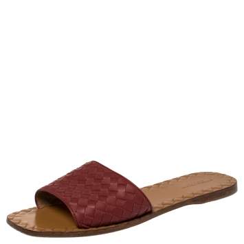 Pre Owned Bottega Veneta Burgundy Intrecciato Leather Flat Slides Size 40.5