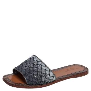 Pre Owned Bottega Veneta Metallic Grey/Silver Intrecciato Fabric Slide Flats Size 36