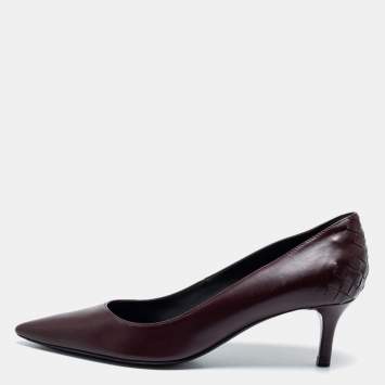 Pre Owned Bottega Veneta Burgundy Leather Intrecciato Detail Pointed Toe Pumps Size 38