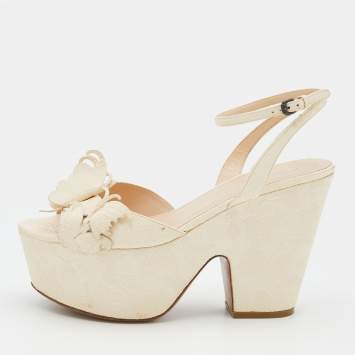 Pre Owned Bottega Veneta Off-White Leather Butterfly Embossed Ankle Strap Platform Wedge Sandals Size 39