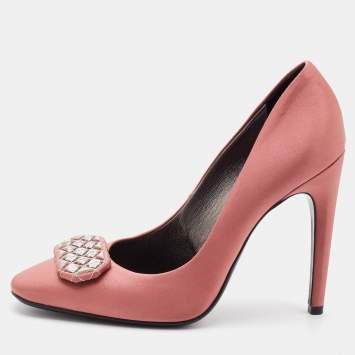 Pre Owned Bottega Veneta Coral Pink Satin Crystal Embellished Pumps Size 38