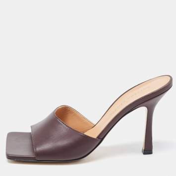 Pre Owned Bottega Veneta Brown Leather Square Toe Slide Sandals Size 36.5