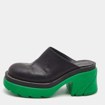 Pre Owned Bottega Veneta Black Leather Flash Mules Size 39