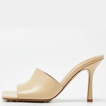 Pre Owned Bottega Veneta Beige Leather Stretch Slide Mules Size 38
