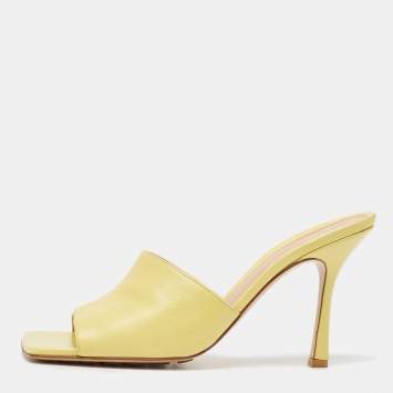 Pre Owned Bottega Veneta Yellow Leather Stretch Slide Sandals Size 41