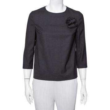 مملوكة مسبقًا Brunello Cucinelli Charcoal Grey Wool Floral Applique Detail Top S