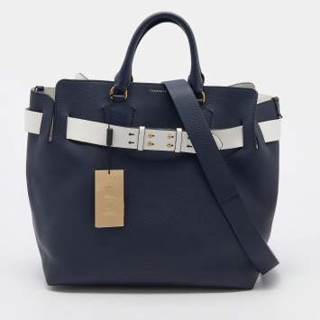 Pre Owned Burberry Navy Blue/White Leather Large Belt Bag