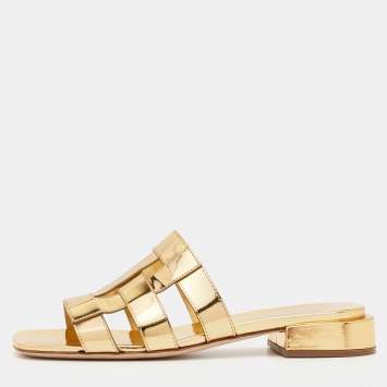 Pre Owned Burberry Gold Leather Flat Slides Size 37