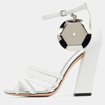 Pre Owned Burberry White Leather Split-Toe Hove Sandals Size 38