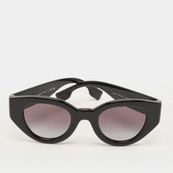 مملوكة مسبقًا نظارة شمسية بربري ب 4390 بي سوداء بتدرج عين القطة