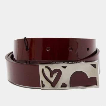Pre Owned Burberry Maroon Patent Leather Heart Buckle Belt 70 CM