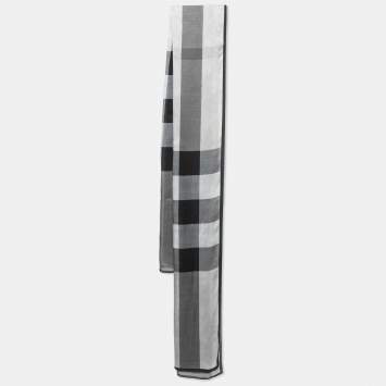Pre Owned Burberry Grey/Black Giant Check Silk Stole
